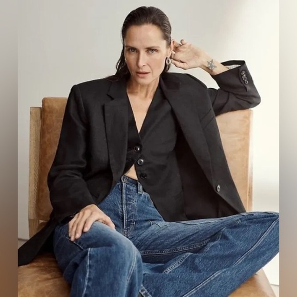 NWOT! Banana Republic Black Lina Relaxed Linen Blazer - Size 18🩵 - Picture 1 of 2